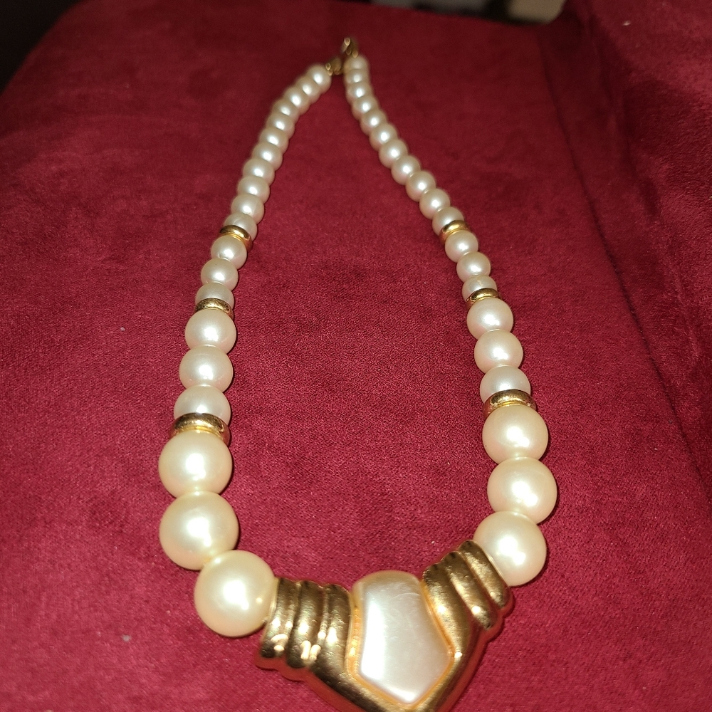 Vintage Pearl necklace
